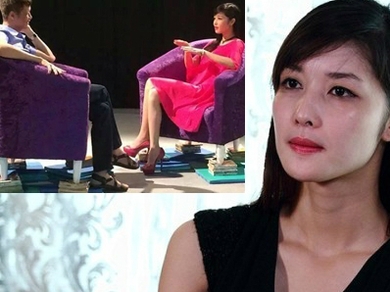 Triệu Thị Hà xin lỗi về sự cố ngồi lên sách