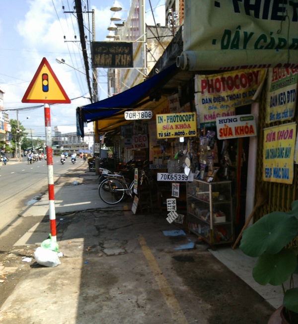 Tôi đi mua biển số xe