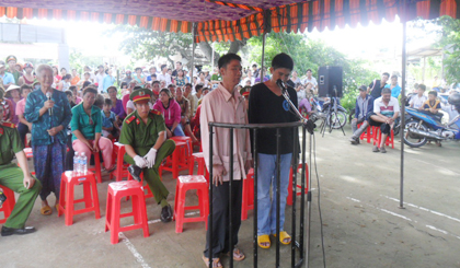 Xét xử 3 đối tượng tàng trữ và mua bán trái phép chất ma túy