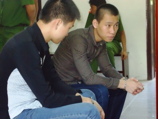 Bênh cháu, thầy giáo thể hình bị đâm chết