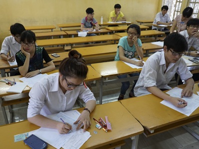 Sẽ tổ chức chấm thi tập thể nếu bài thi có dấu hiệu nghi vấn