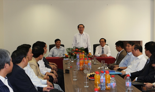 Bộ trưởng Trần Đại Quang đến thăm Văn phòng đại diện Ngân hàng TMCP Đầu tư và Phát triển Việt Nam (BIDV) tại Cộng hòa Séc.