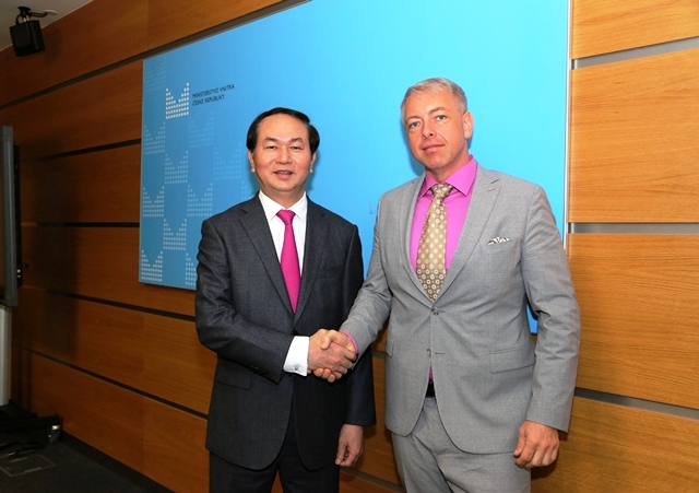 Bộ trưởng Trần Đại Quang và ngài Mi-lan Chô-va-nếc, Bộ trưởng Bộ Nội vụ Cộng hòa Séc.