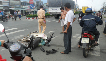 Mô tô va chạm, 1 người bị thương nặng