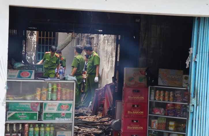 Cháy nhà lúc rạng sáng