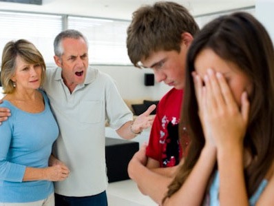 Duyên số chấm dứt vì lời thầy bói