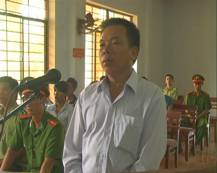 7 năm tù cho lâm tặc hết phá đến đốt rừng phòng hộ