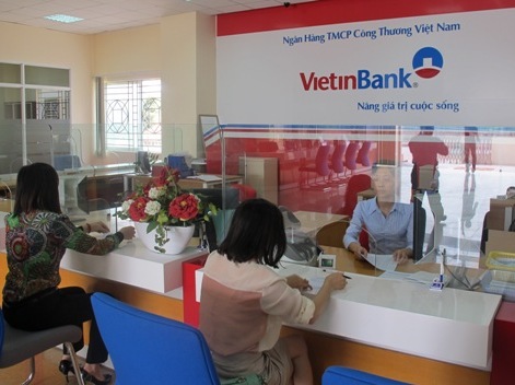 Ngân hàng ganh nhau tuyển nhân sự