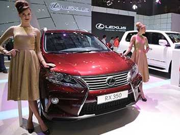 Kêu gào khó khăn, ôtô 7 tỷ cháy hàng