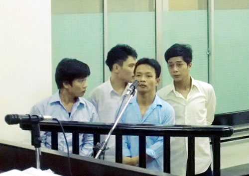 18 năm tù cho nhóm trộm ngựa   giờ Ngọ