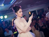 Hoa hậu Diễm Hương lấp lửng chuyện mang bầu 4 tháng