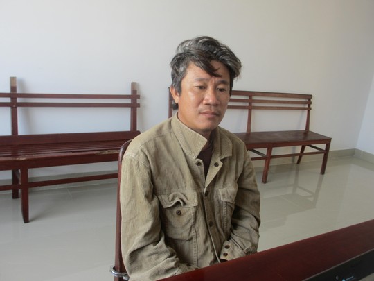 Anh đâm chết em trong sân nhà mẹ ruột