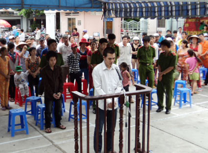 Những bản án nghiêm khắc cho tội buôn hàng trắng