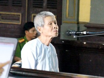 Ông lão hiếp dâm trẻ em rồi ghi lại vào nhật kí