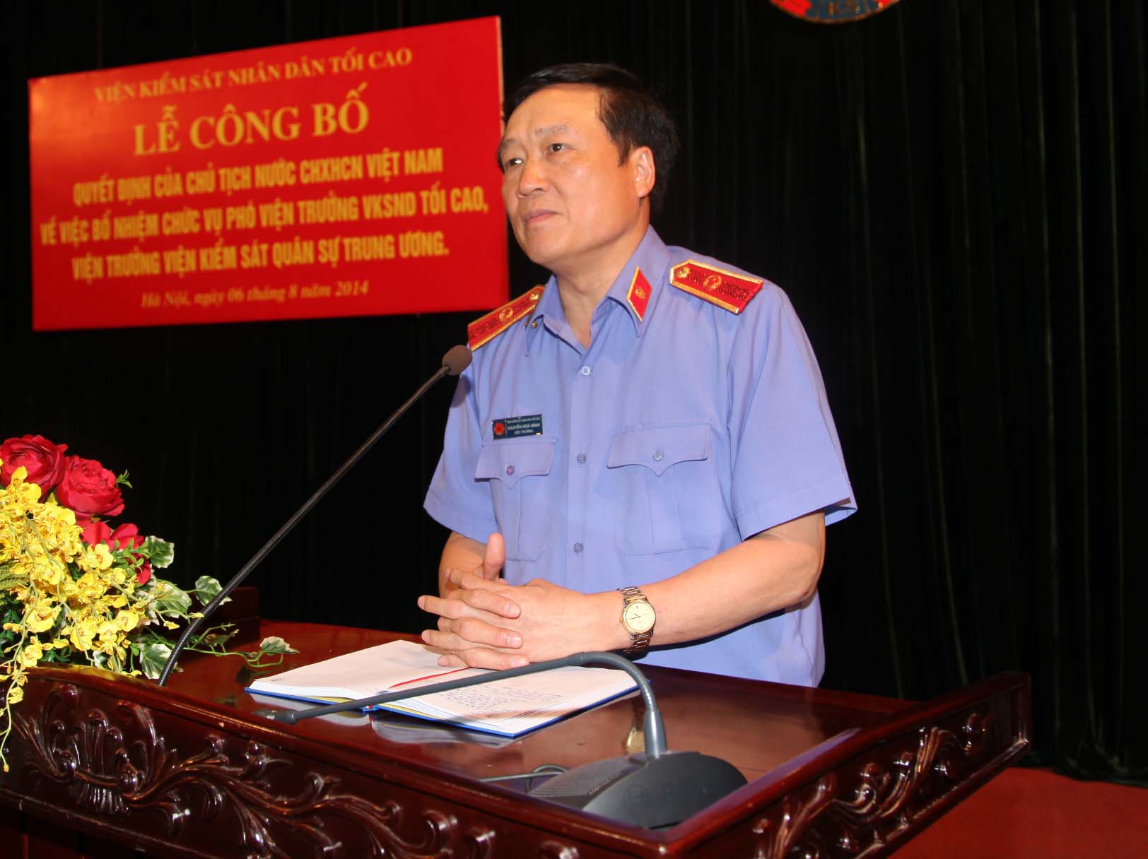 Đồng chí Nguyễn Hòa Bình, Ủy viên trung ương Đảng, Viện trưởng VKSNDTC phát biểu tại buổi Lễ 