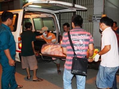 Viết thư tuyệt mệnh rồi đóng cửa tự thiêu