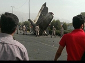 Rơi máy bay tại Iran, 48 người thiệt mạng