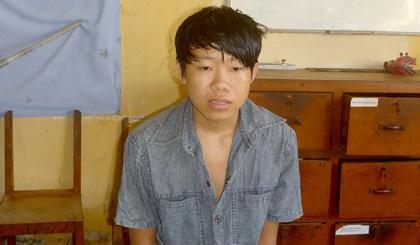 2 đối tượng dùng dao giải quyết mâu thuẫn ra đầu thú