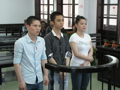 Ê kíp mua bán ma túy lãnh án