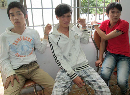 Trộm đồ để chơi ma túy đá