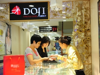 Vàng SJC vẫn đắt hơn giá thế giới trên 3,3 triệu đồng lượng