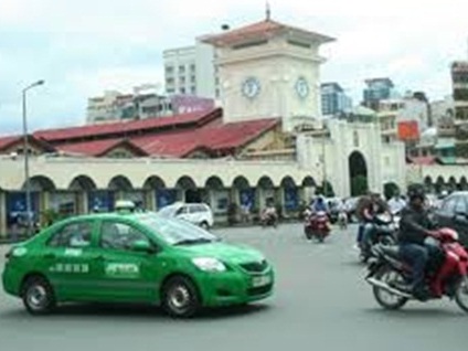 Xăng giảm giá liên tiếp, cước tàu xe, taxi có giảm