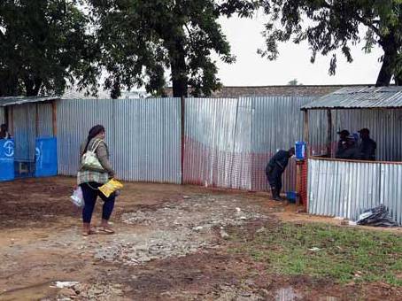 WHO Đã có 1 229 người tử vong vì Ebola