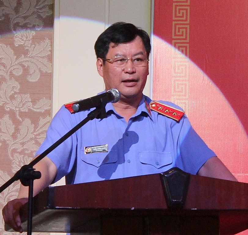  Tiến sỹ Trần Công Phàn, Phó Viện trưởng VKSNDTC phát biểu tại Hội nghị.
