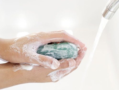 Những biện pháp hữu hiệu phòng bệnh từ vi-rút Ebola