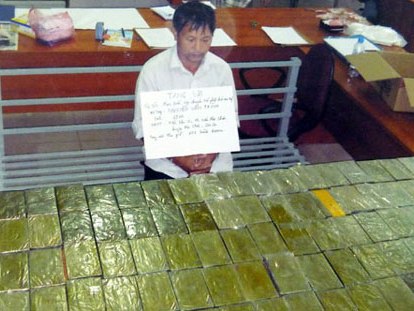 Hà Nội Làm rõ đường dây mua bán 106 bánh heroin