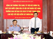 Chủ tịch nước Trương Tấn Sang và đoàn công tác của Ban Chỉ đạo Cải cách tư pháp Trung ương làm việc tại VKSNDTC