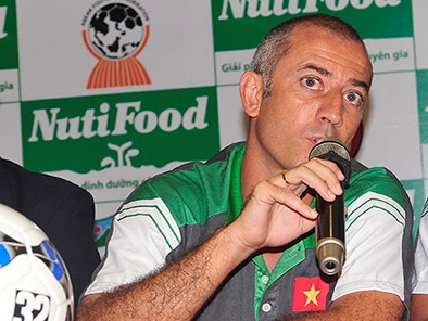 HLV Graechen từ chối nói về điểm yếu của U19 Việt Nam