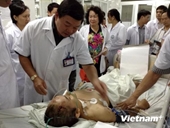 Chuyển về Hà Nội các bệnh nhân nặng trong vụ xe lao xuống vực