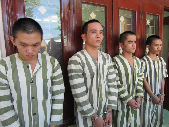 Đề nghị truy tố nhóm côn đồ