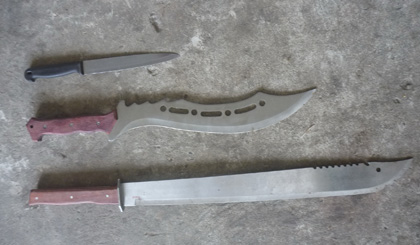 Tạm giữ đối tượng dùng hung khí chém người