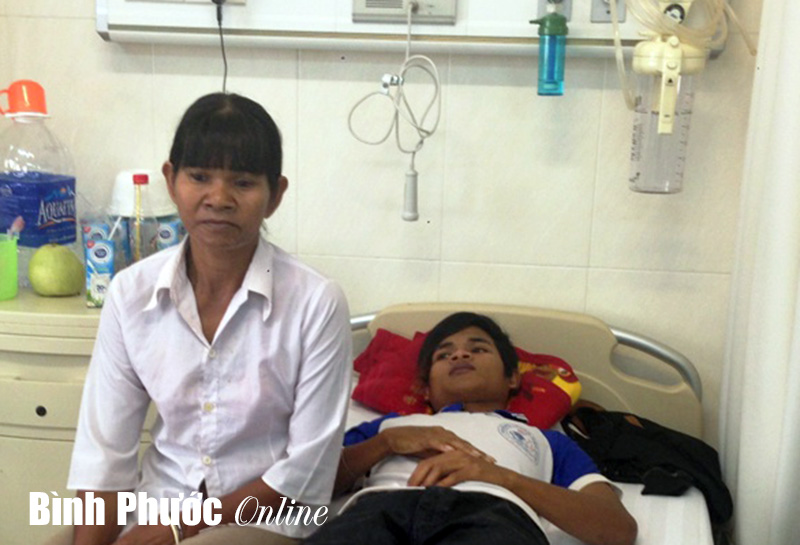 Phải nhập viện sau khi rời trụ sở công an xã