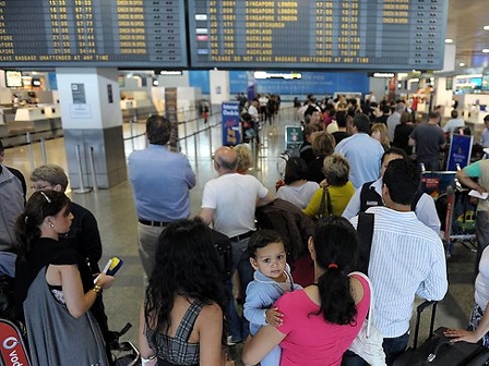 Thẩm vấn hai khách Úc nói có khủng bố trên Vietnam Airlines