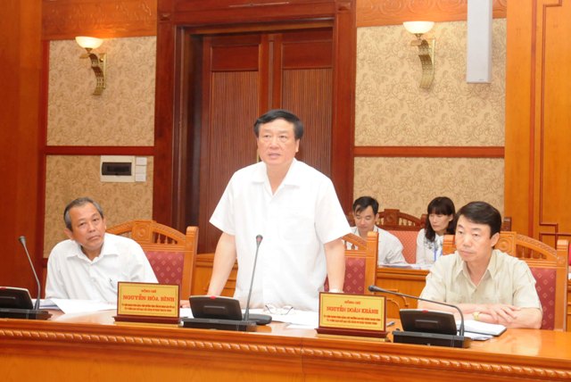 Viện trưởng VKSNDTC Nguyễn Hòa Bình phát biểu tại phiên họp