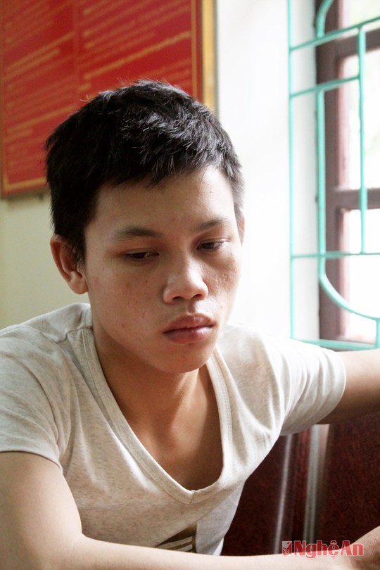 Mang kiếm, súng, ná đi câu trộm chó