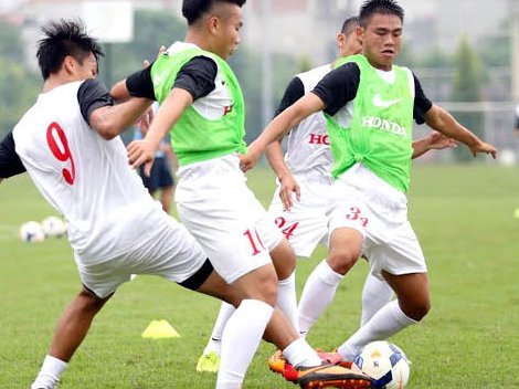 Olympic VN chơi xuất sắc, HLV Miura được khen nhiều