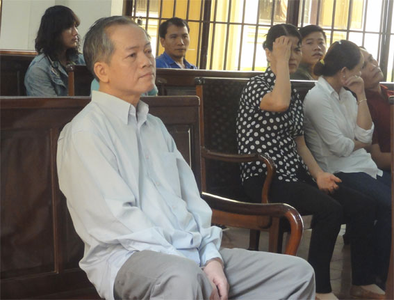 Xét xử vụ lạm dụng chức quyền chiếm đoạt tài sản