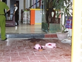 Kinh hoàng nữ sinh viên bị bạn trai đâm nhiều nhát tại quán Karaoke