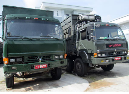 Nhiều trường hợp sử dụng giấy tờ và biển số ô tô giả