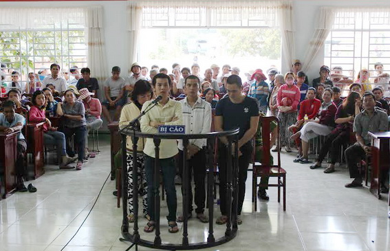 Lãnh án vì chống người thi hành công vụ