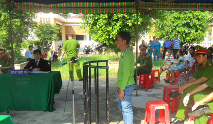 Mua bán trái phép chất ma túy, bị phạt 8 năm tù