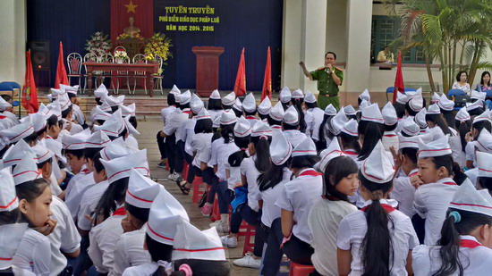 Chú trọng tuyên truyền pháp luật cho học sinh