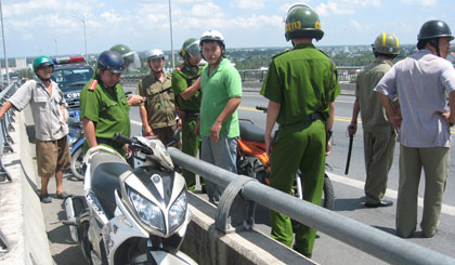 Thiếu nữ nhảy cầu Rạch Miễu tự tử đã được cứu sống