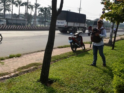 Giết người chặt xác vứt bên đường Thi thể là nam giới khoảng 70 tuổi