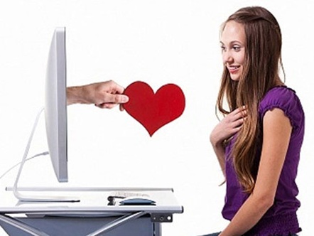 Vợ ngoại tình còn lu loa trên Facebook