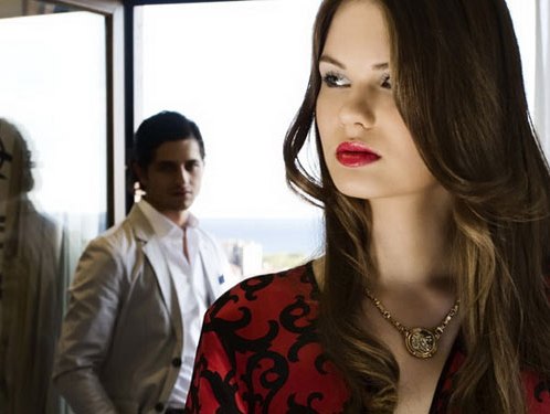 Trái ngang vào khách sạn với nhân tình thì gặp chồng